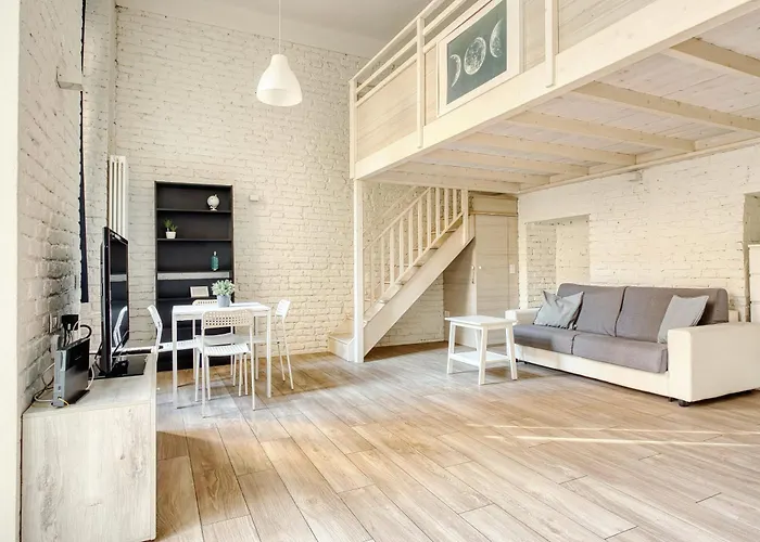 Modern loft near Bosco Verticale